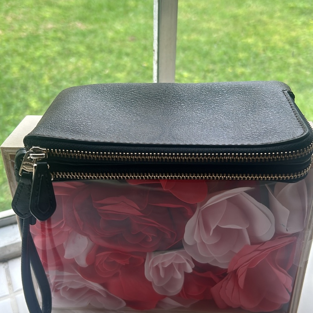 Coach two tone leather double zip wristlet wallet ivory and signature brown EUC - Picture 9 of 11